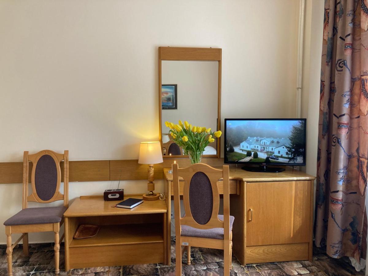 Bed and Breakfast Karat Varsovia Exterior foto