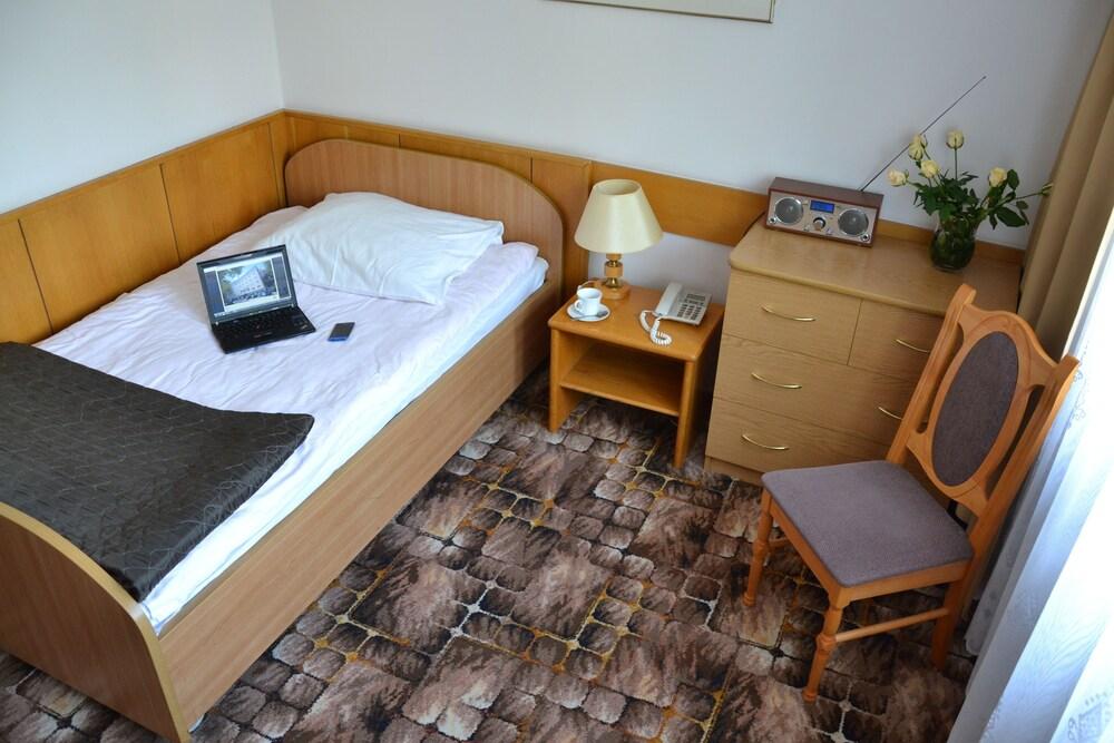 Bed and Breakfast Karat Varsovia Exterior foto